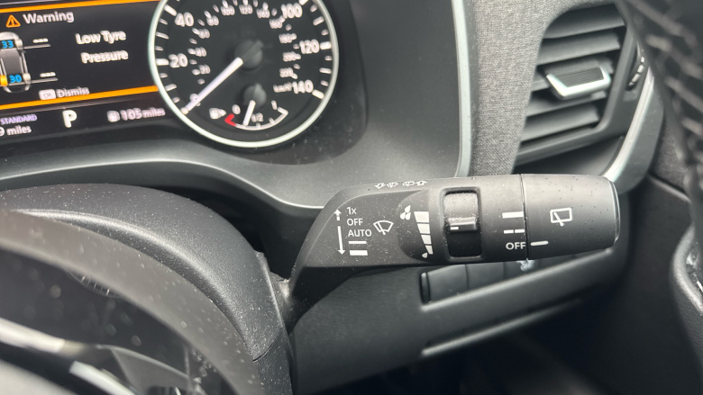 Nissan Qashqai 1.3 DiG-T MH 158 Acenta Premium 5dr Xtronic Petrol Hatchback